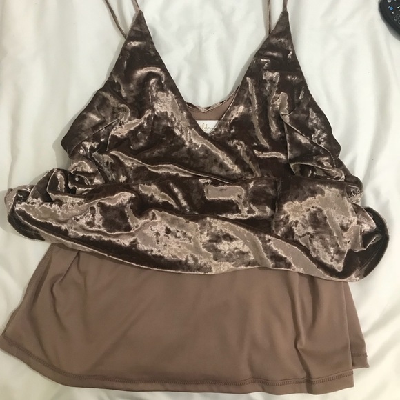 Halleln Top - Taupe - Picture 4 of 6